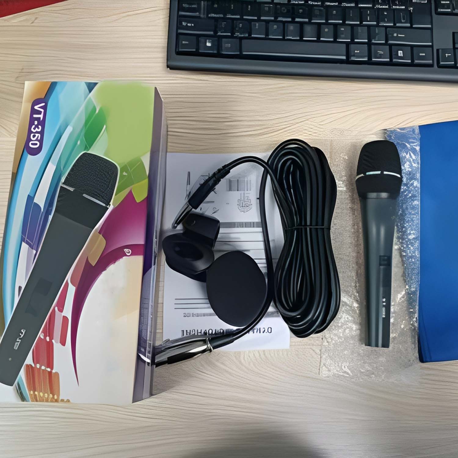 ELEGAUDIO DG-350 supercardioid wired dynamic vocal microphone view 3