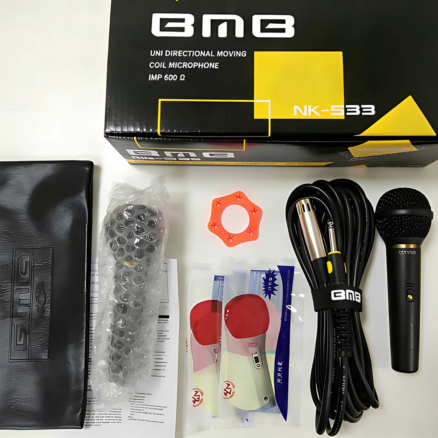 ELEGAUDIO 533 supercardioid wired dynamic vocal microphone view 2